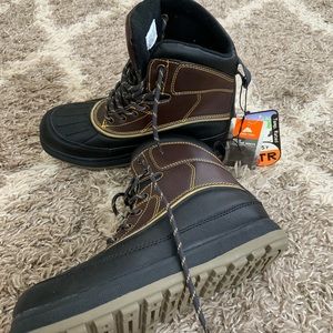 Boys boots,new with tags